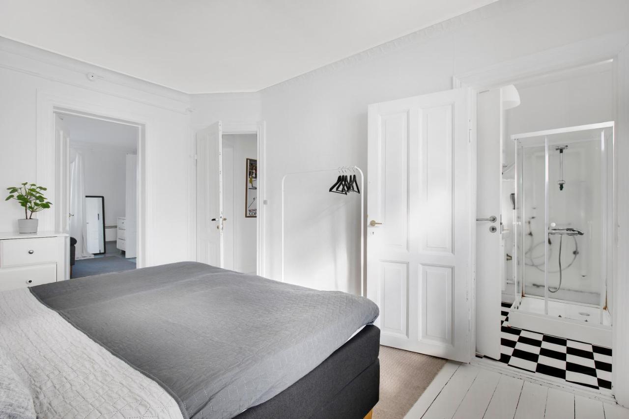 Appartement Cozy Two-bedroom In Osterbro